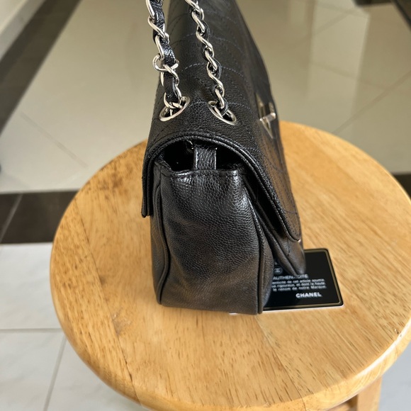 Quick  listing during the live show - Picture 5 of 15